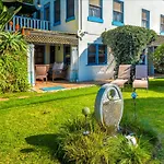 Venice Beach Garden Retreat - Yard, Cabana, Parking, 50 Feet To Beach