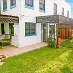 Venice Beach Garden Retreat - Yard, Cabana, Parking, 50 Feet To Beach